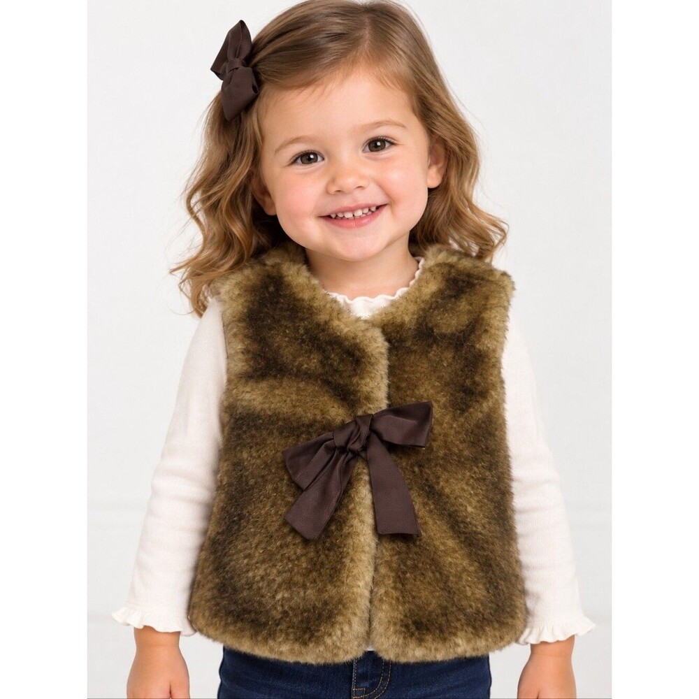 NWOT Faux Fur Old Navy baby girl's warm winter vest, 3T, brown new neverworn